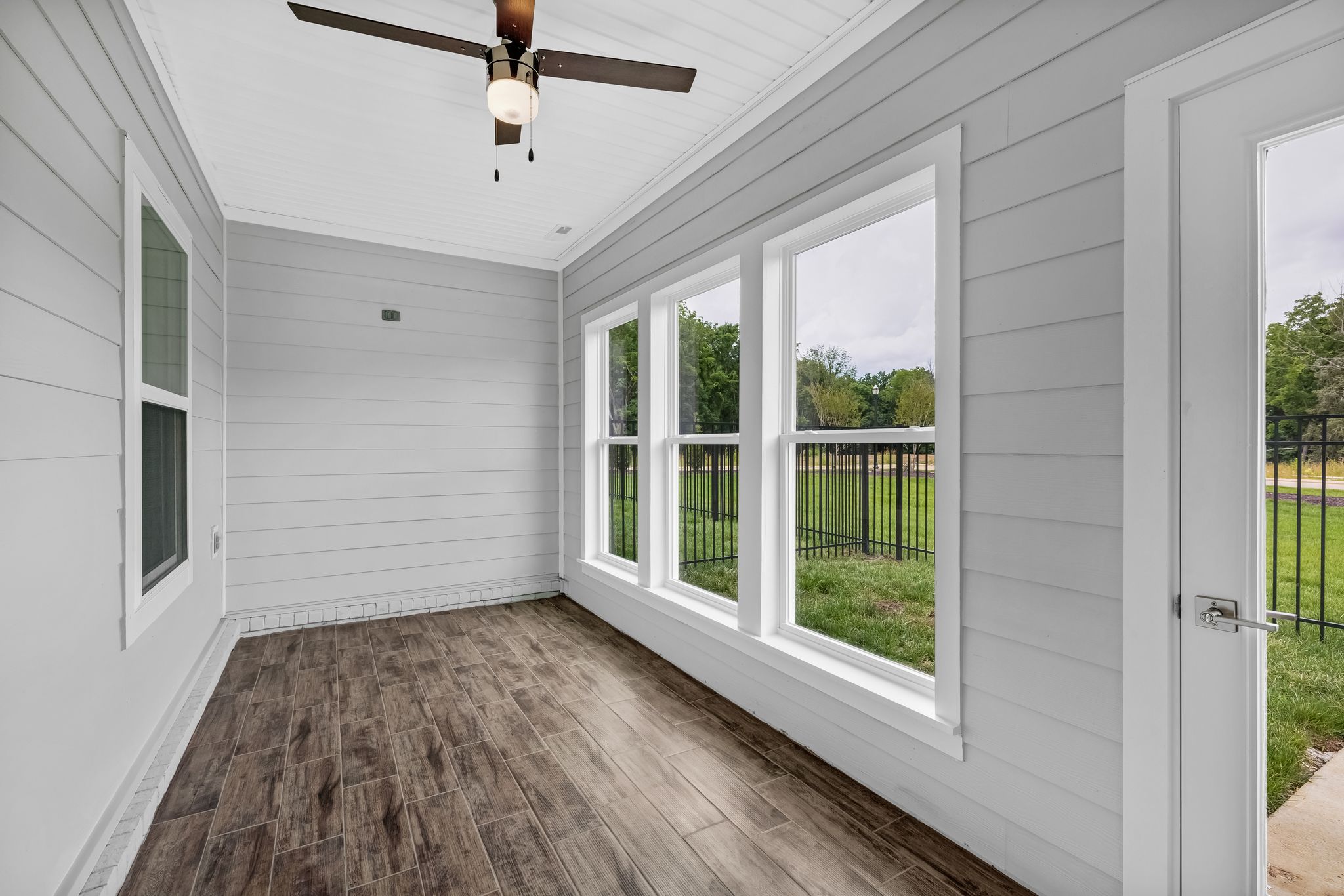 Hidden river estates the cottages back sunroom